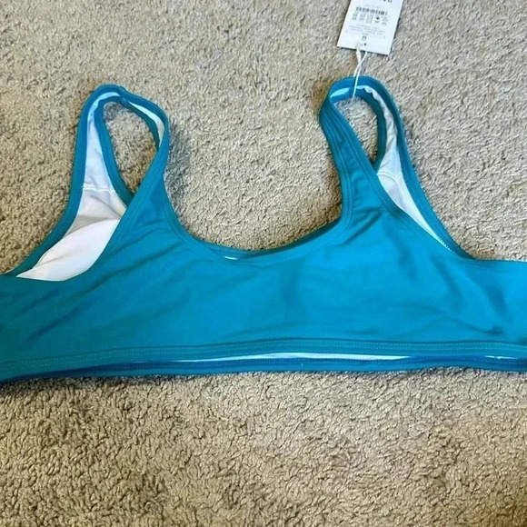 Halara Solid U Neck Bikini Top Medium Lake Blue Color NWT - Picture 6 of 6